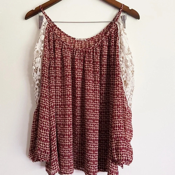 Soprano Tops - Pattern Cold Shoulder Floral Lace Blouse Size Large Red STYLE T22284RK